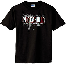 Hockey T-Shirt: Puckaholic