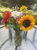 Large Deluxe Arrangement